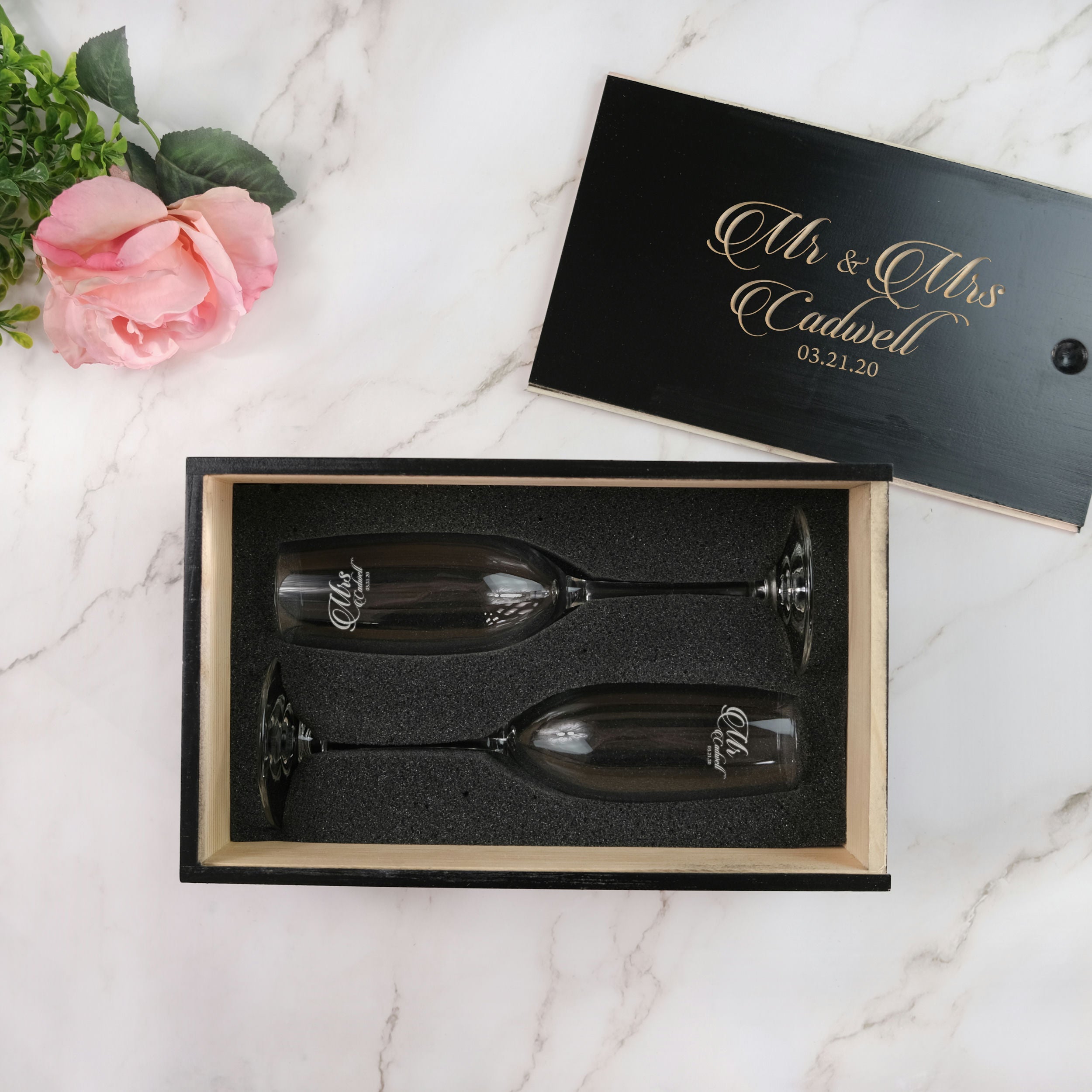 Wedding Gift Set of 2 Champange Glasses with Gift Box, Design: HH7