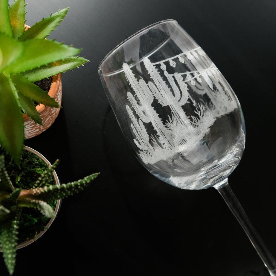 Desert Lights Personalized Wine Glass, Design: CACTUS3