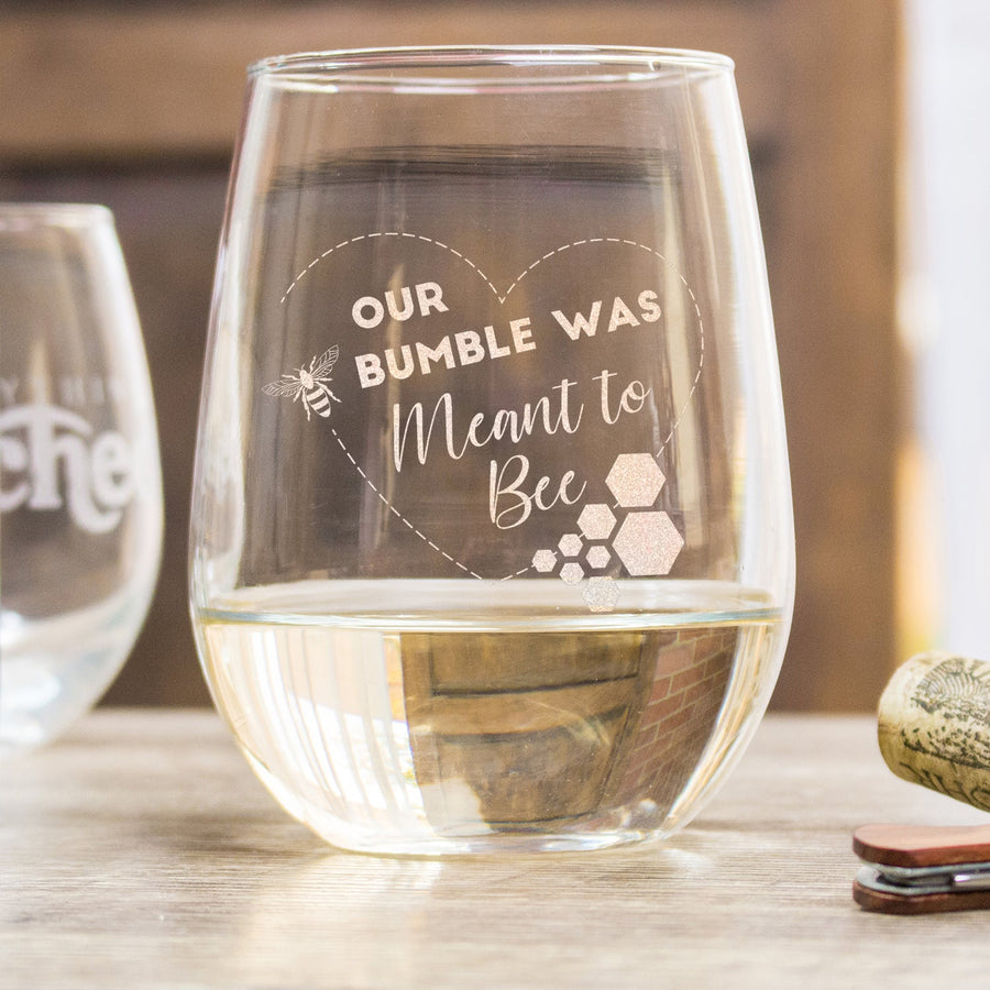 Bumble Dating White Wine Glass - Design: BUMBLE
